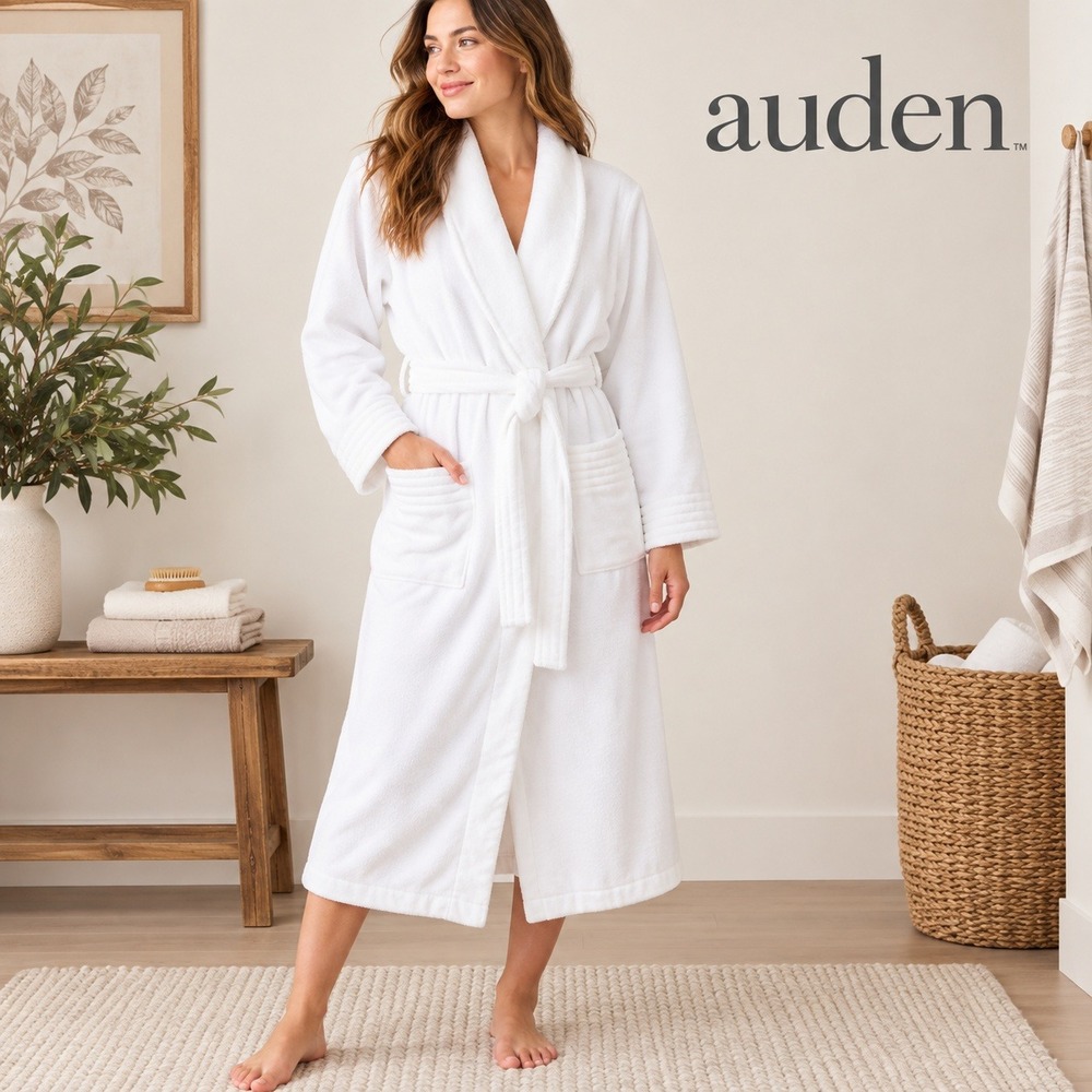 Auden Women White Plush Robe Shawl Collar Tie Waist Pockets M/L Sleepwear